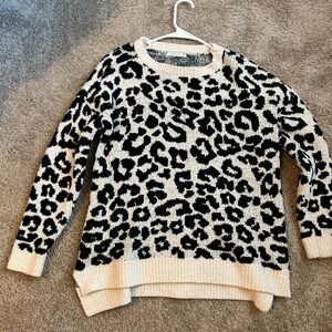 Boutique Staccato Fleece Cheetah Print Sweater (Oversized)